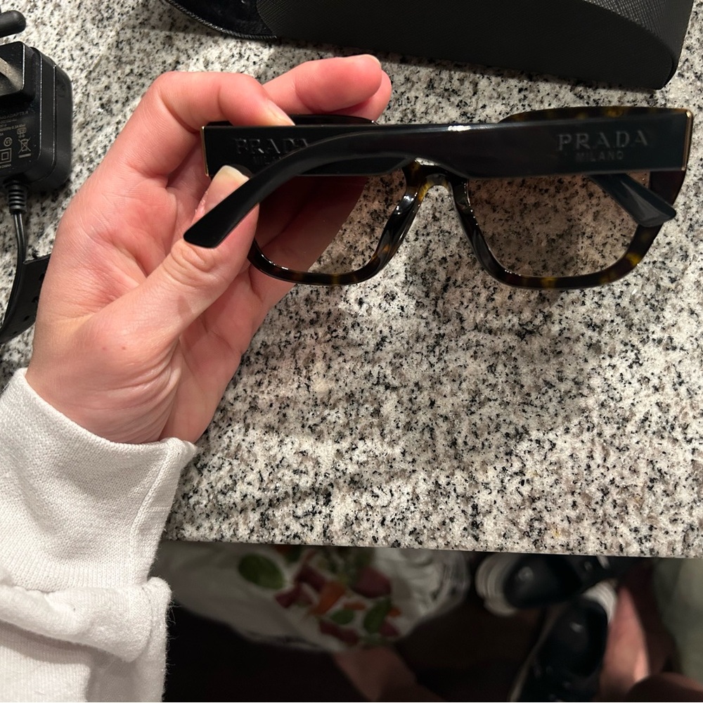 Never Worn Prada Butterfly Tortoise Pattern Sungl… - image 6
